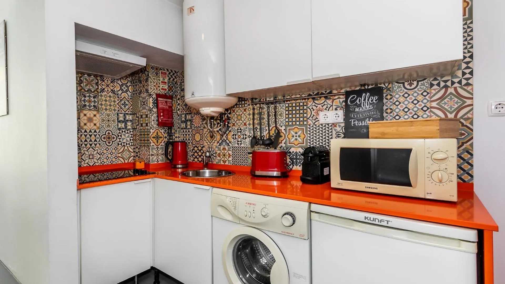 Apartamento Com Patio Em Frente Praia Paco de Arcos Portugal