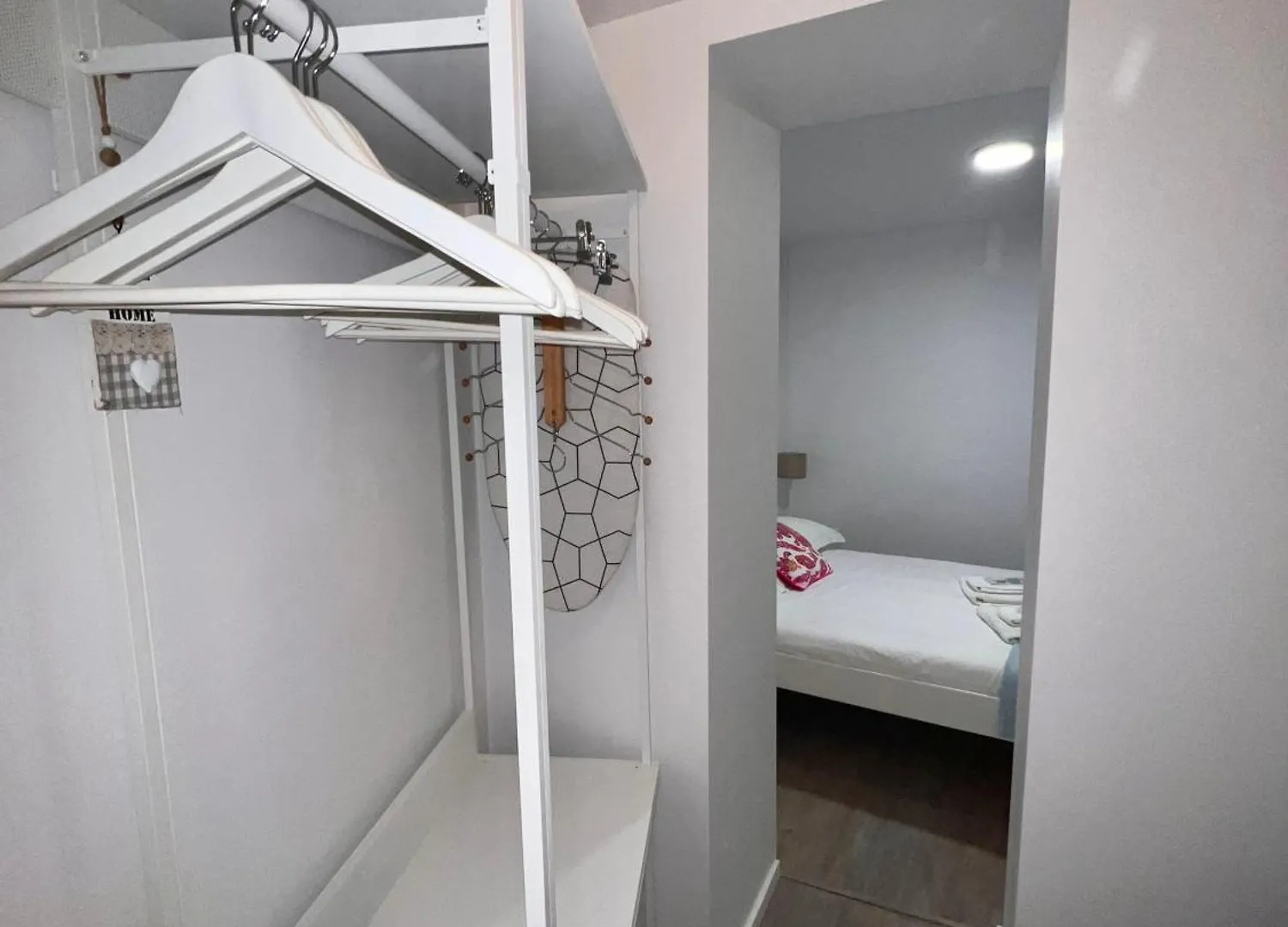 Apartamento Com Patio Em Frente Praia Paco de Arcos Apartment