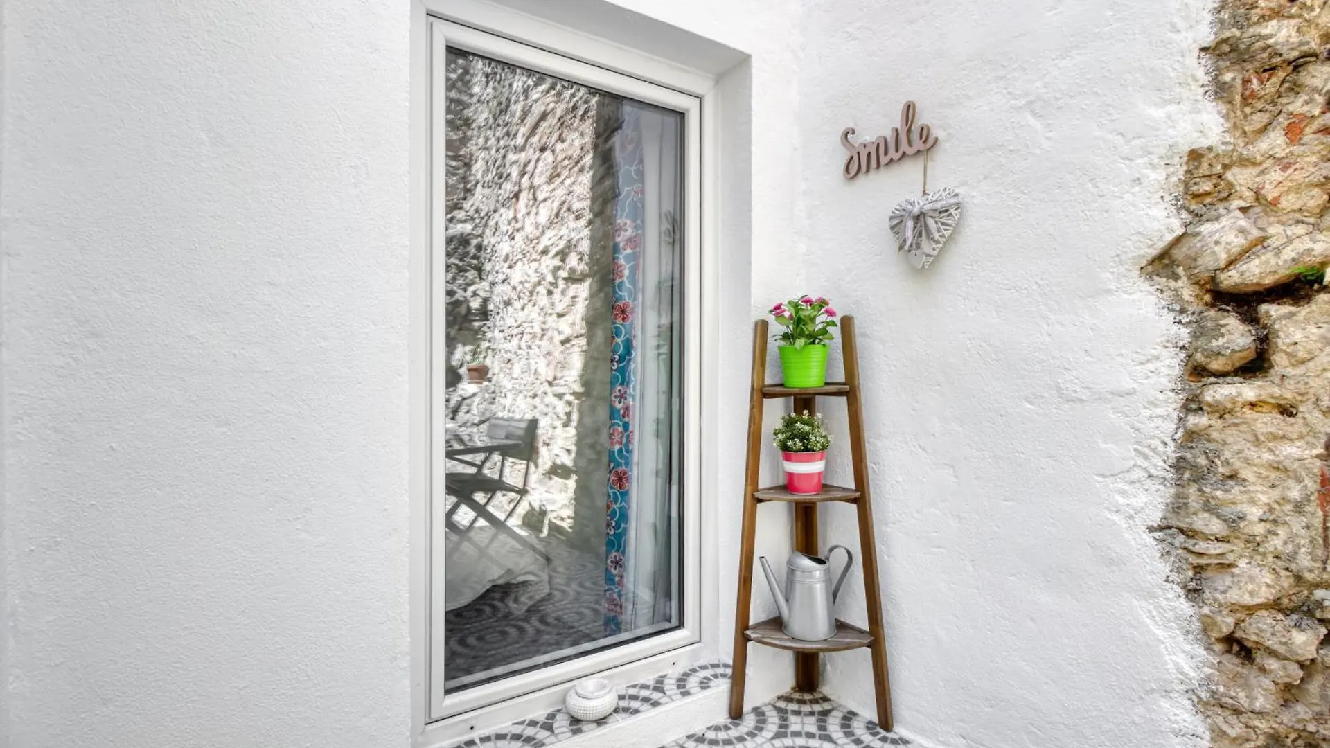 Apartamento Com Patio Em Frente Praia Paco de Arcos